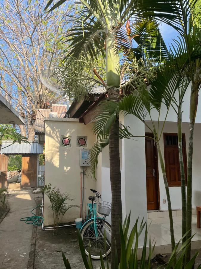 Rumah Side Apartment Gili Trawangan Bagian luar foto