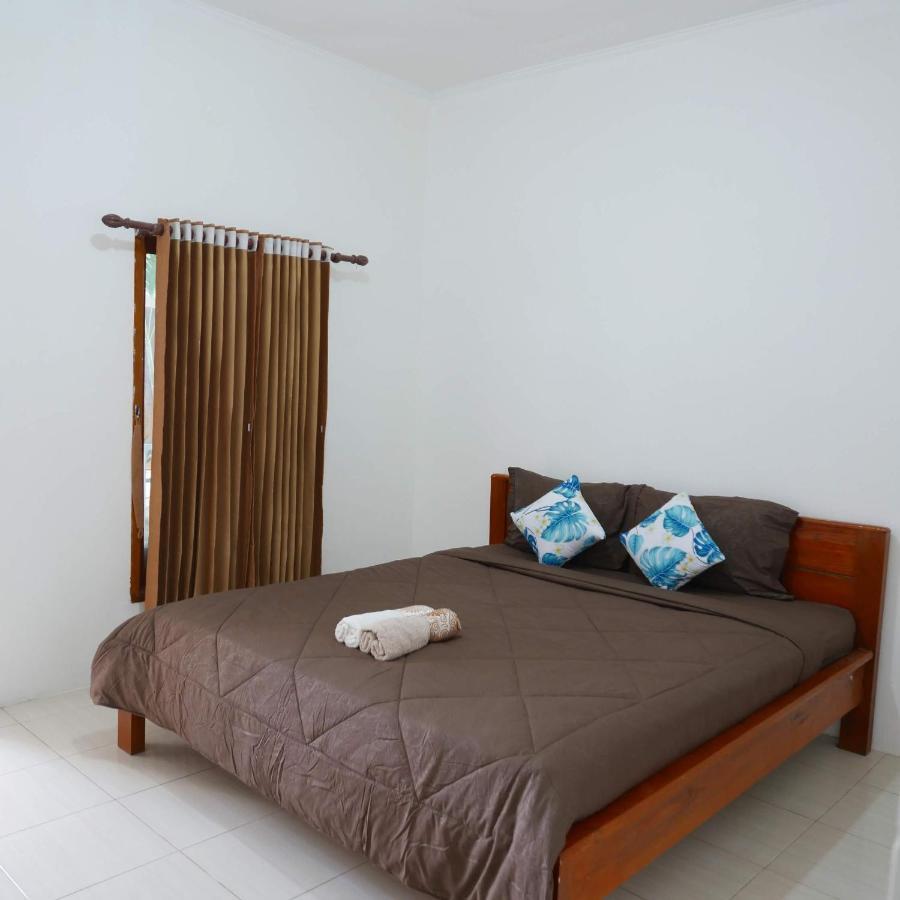 Rumah Side Apartment Gili Trawangan Bagian luar foto
