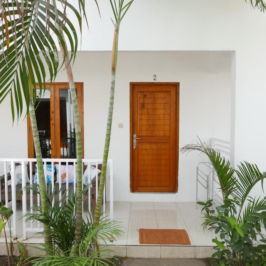 Rumah Side Apartment Gili Trawangan Bagian luar foto
