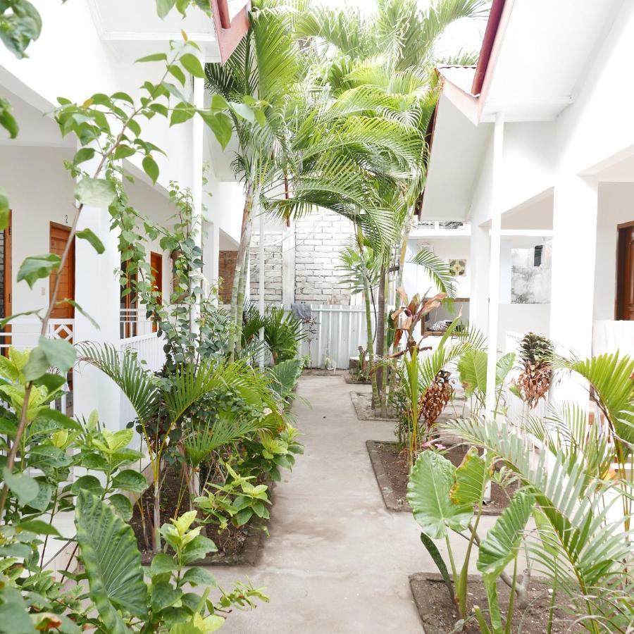 Rumah Side Apartment Gili Trawangan Bagian luar foto