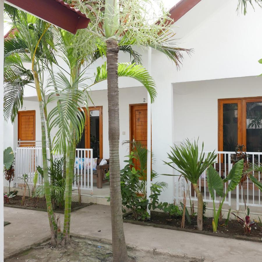Rumah Side Apartment Gili Trawangan Bagian luar foto